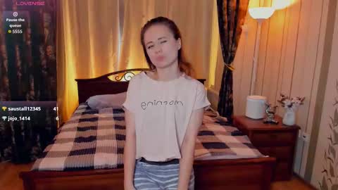 Kira and Kamila online show from October 3, 8:00 am