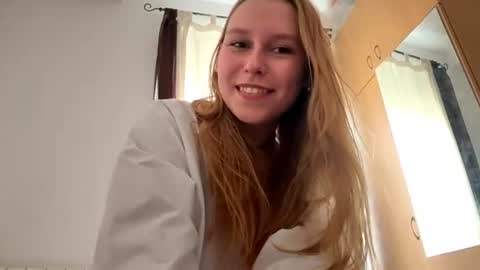 Snapshot of eugenierickel chatting on June 9, 3:23 pm Alice online show from June 9, 3:23 pm