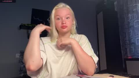 Snapshot of eugenierickel chatting on July 6, 1:57 am Alice online show from July 6, 1:57 am