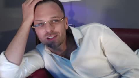 Snapshot of euginehot chatting on December 23, 4:50 pm euginehot online show from December 23, 4:50 pm