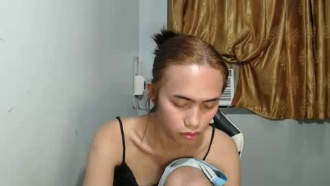 YELLA online show from January 14, 9:51 pm