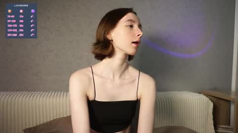 Snapshot of euphoria_girls chatting on February 22, 7:25 pm check about me online show from February 22, 7:25 pm