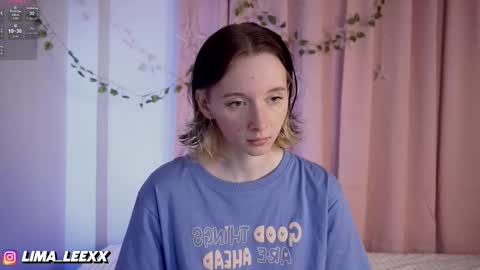 Snapshot of euphoria_girls chatting on September 18, 5:37 pm check about me online show from September 18, 5:37 pm