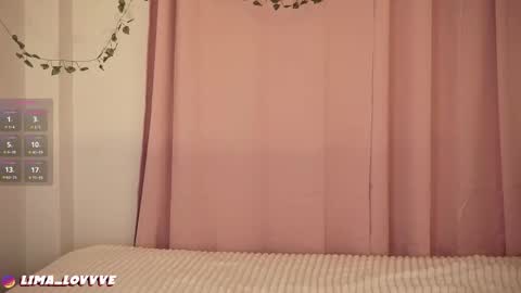 Snapshot of euphoria_girls chatting on November 17, 5:52 pm check about me online show from November 17, 5:52 pm