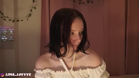 Snapshot of euphoria_girls chatting on November 22, 5:23 pm check about me online show from November 22, 5:23 pm