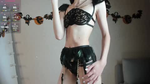 Snapshot of euphoria_life chatting on October 24, 8:05 pm Molly online show from October 24, 8:05 pm