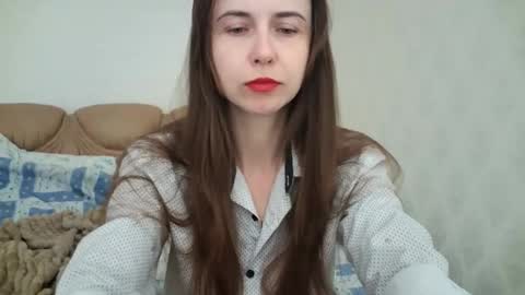 eva00186 online show from April 14, 9:15 am