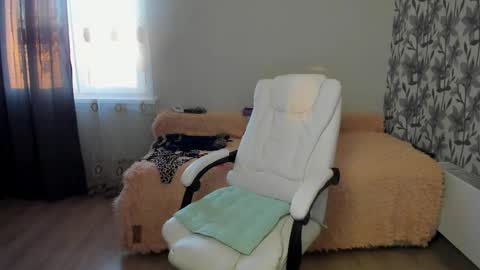 Eva online show from December 3, 8:56 am