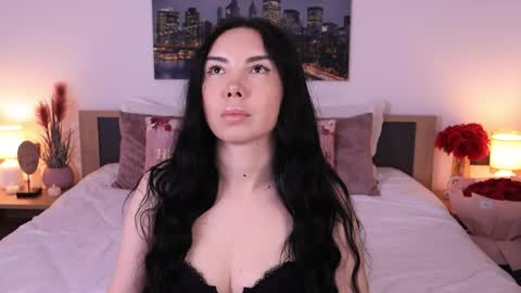 Snapshot of eva__si chatting on June 7, 7:34 am Eva online show from June 7, 7:34 am