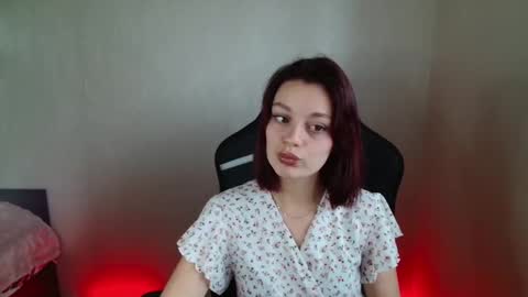 Snapshot of eva_avea chatting on February 9, 9:13 am Vanellope online show from February 9, 9:13 am