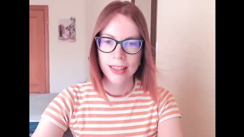 Snapshot of eva_cutesmile chatting on June 28, 4:57 pm Eva online show from June 28, 4:57 pm