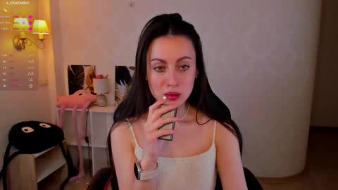 Snapshot of eva_deepsy chatting on February 25, 4:44 am Im Eva online show from February 25, 4:44 am