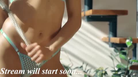 Snapshot of eva_fashionista chatting on December 2, 6:36 pm Eva online show from December 2, 6:36 pm