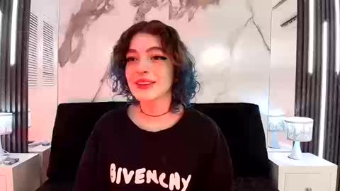 Snapshot of eva_halsey chatting on October 21, 7:36 pm E V A online show from October 21, 7:36 pm