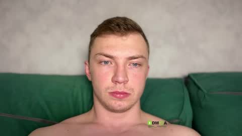 Eva and Iron online show from April 8, 11:48 pm