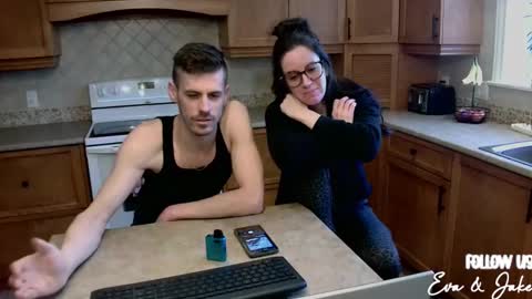 Snapshot of eva_jake chatting on February 12, 4:44 pm Eva Jake online show from February 12, 4:44 pm