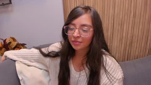 Snapshot of eva_macalliter chatting on December 18, 7:36 am Angelinne online show from December 18, 7:36 am