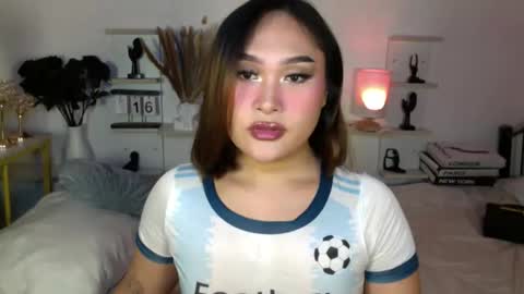 Snapshot of eva_mazikeen69 chatting on November 16, 8:14 pm Queen Eva Mazikeen online show from November 16, 8:14 pm