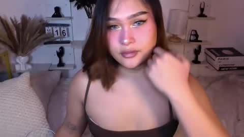 Snapshot of eva_mazikeen69 chatting on December 17, 6:14 pm Queen Eva Mazikeen online show from December 17, 6:14 pm