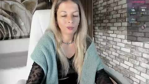 Snapshot of eva_melow chatting on September 28, 2:11 pm Eva online show from September 28, 2:11 pm