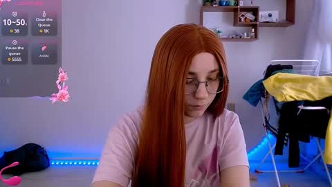 Snapshot of eva_milier chatting on March 8, 9:50 am eva_milier online show from March 8, 9:50 am