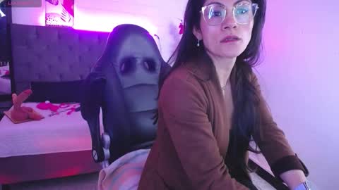 Eva Notty  online show from January 7, 1:24 pm