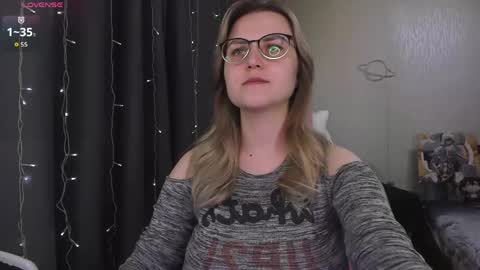 Eva online show from March 18, 2:42 pm