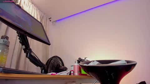 Snapshot of eva_rain chatting on January 11, 2:04 pm Eva online show from January 11, 2:04 pm