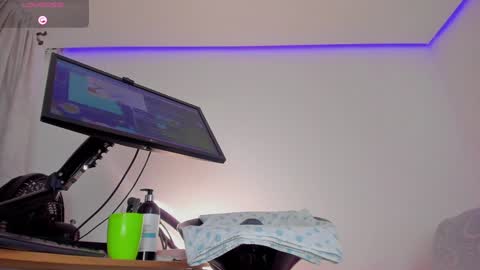 Snapshot of eva_rain chatting on January 13, 4:39 am Eva online show from January 13, 4:39 am