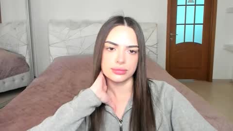 Eva online show from April 15, 3:52 pm