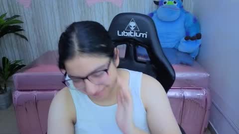 eva_smit_t online show from February 14, 2:52 am