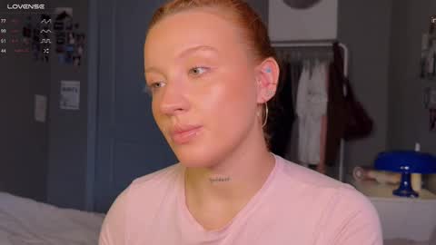 Snapshot of eva_swag chatting on October 29, 9:33 am eva_swag online show from October 29, 9:33 am