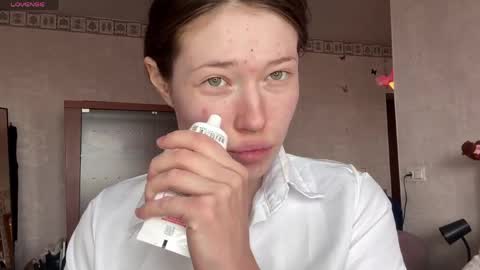 eva varnerr online show from April 18, 11:25 am