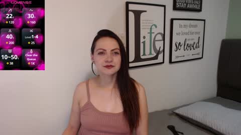 Snapshot of eva_villa chatting on December 11, 8:07 pm Eva online show from December 11, 8:07 pm