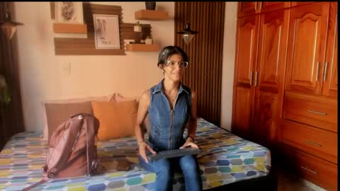 Eva online show from June 1, 1:02 pm