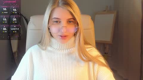 Snapshot of evacadooo chatting on January 8, 2:25 am Eva online show from January 8, 2:25 am