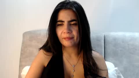 Snapshot of evacollins12 chatting on July 30, 1:48 am evacollins12 online show from July 30, 1:48 am