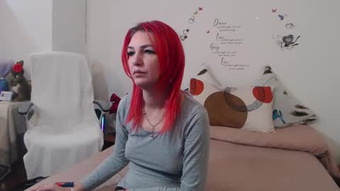 EvadesireONE online show from December 6, 10:27 am