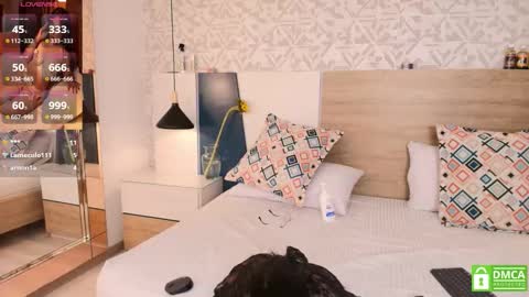 Evadne online show from September 22, 8:22 pm