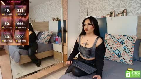 Evadne online show from October 20, 6:52 pm