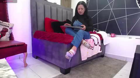 EVA GODDESS  online show from March 4, 8:26 pm