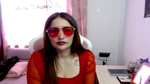 Snapshot of evagrays chatting on February 8, 4:36 pm Eva online show from February 8, 4:36 pm