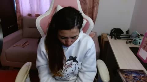 Snapshot of evagrays chatting on September 29, 9:41 pm Eva online show from September 29, 9:41 pm