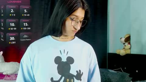 Evah Lee online show from December 22, 4:09 am