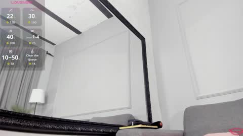 evahalston online show from April 6, 7:59 pm