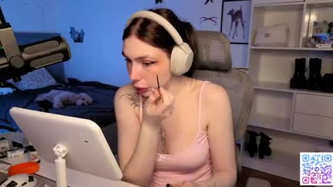 Eva online show from April 22, 3:24 pm