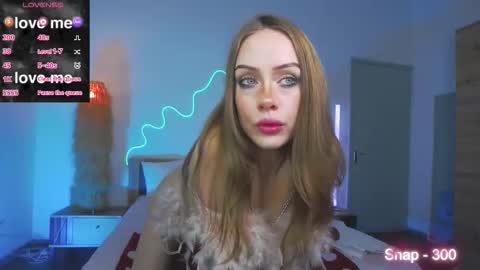 Snapshot of evalone2 chatting on November 21, 9:13 pm Eva online show from November 21, 9:13 pm