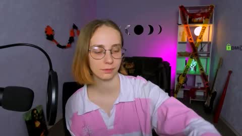 evalora online show from October 27, 6:50 am