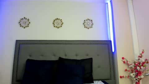 Snapshot of evaloviaa_ chatting on April 29, 1:15 pm Eva online show from April 29, 1:15 pm