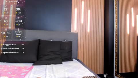 Snapshot of evaloviaa_ chatting on May 13, 1:41 pm Eva online show from May 13, 1:41 pm